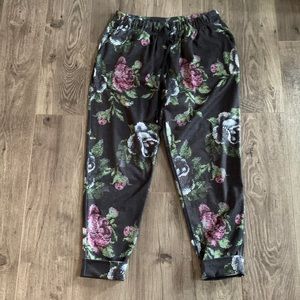 Lululemon Capri Joggers